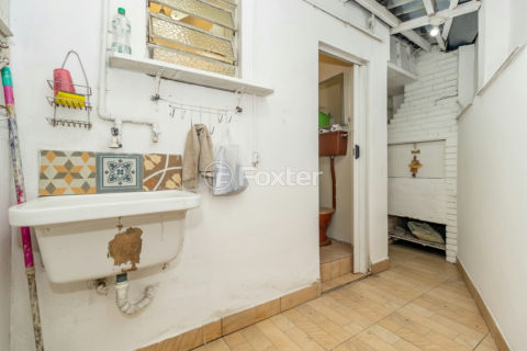 Image 30 - 937049