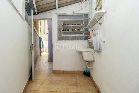 Image 32 - 937049