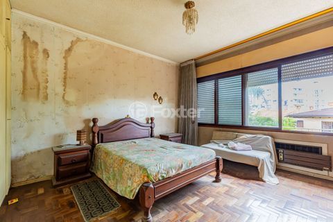Image 30 - 937582