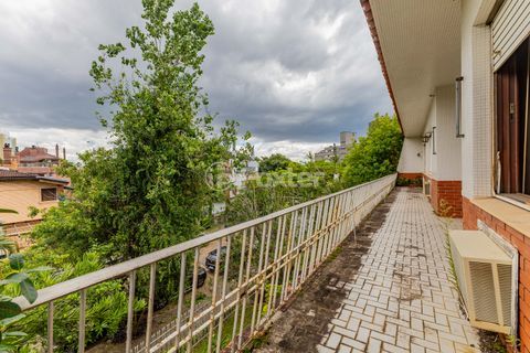 Image 33 - 937582