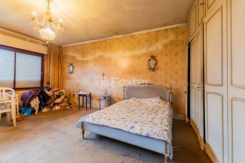 Image 43 - 937582