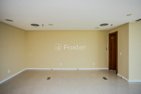 Image 4 - 937675