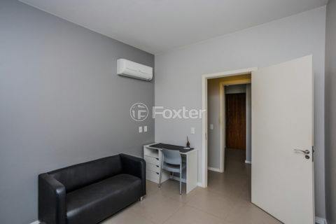 Image 3 - 937954