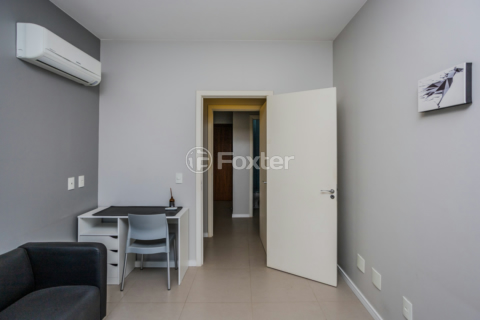 Image 4 - 937954