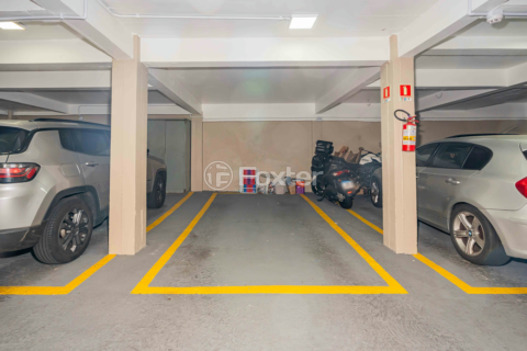 Image 32 - 937975