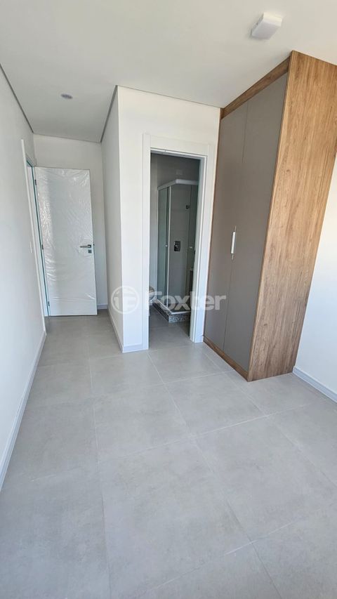 Image 7 - 938917