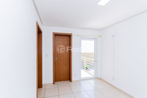 Image 3 - 939065