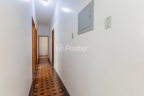 Image 21 - 939080