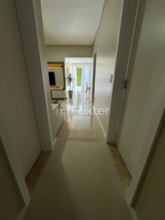 Image 8 - 939123