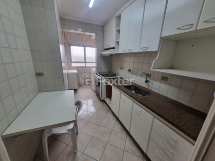 Image 3 - 939283