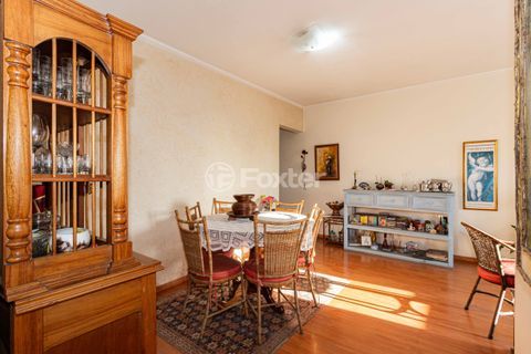 Image 4 - 939342