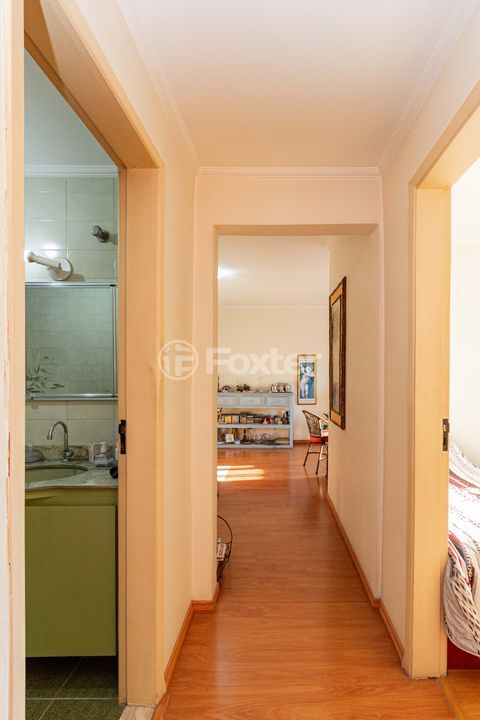 Image 7 - 939342