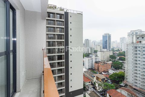 Image 2 - 939558