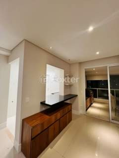 Image 4 - 939726