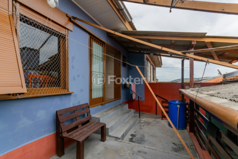 Image 27 - 940015