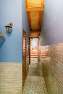 Image 34 - 940015