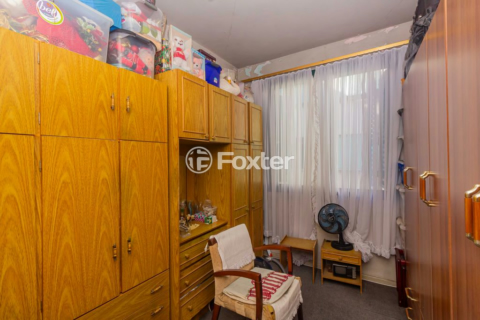 Image 6 - 940740