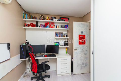 Image 32 - 941051