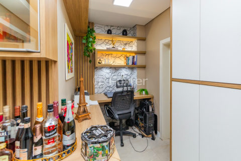 Image 34 - 941051