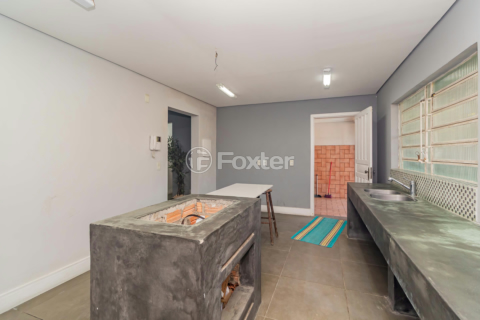 Image 33 - 941245