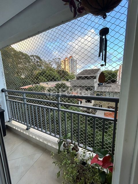 Image 17 - 941705