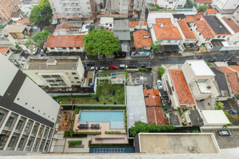 Image 6 - 941832
