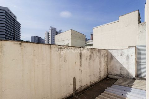 Image 19 - 942228