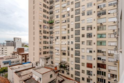 Image 17 - 942237