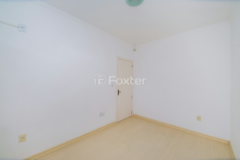Image 37 - 942239