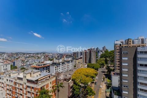 Image 7 - 942320