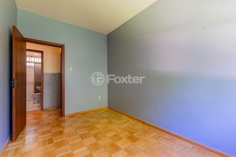 Image 42 - 942374