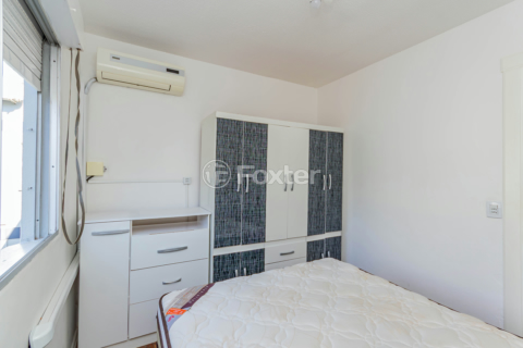 Image 11 - 942861