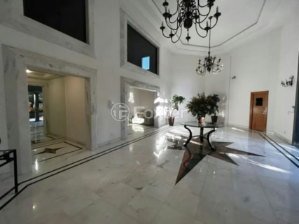 Image 30 - 943377