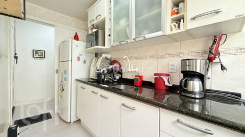 Image 3 - 943502