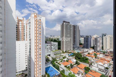 Image 14 - 944086