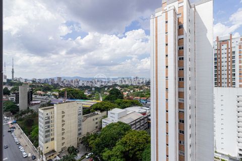 Image 23 - 944086