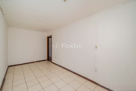 Image 4 - 944418