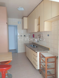Image 3 - 944767