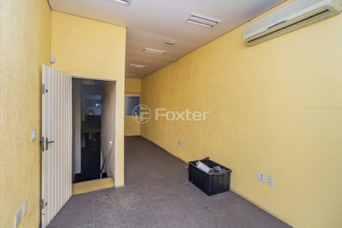 Image 30 - 945247