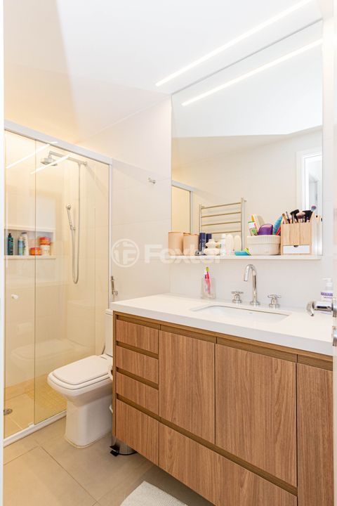 Image 39 - 945284