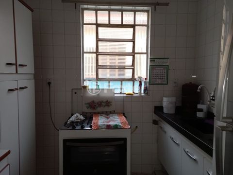 Image 9 - 945926