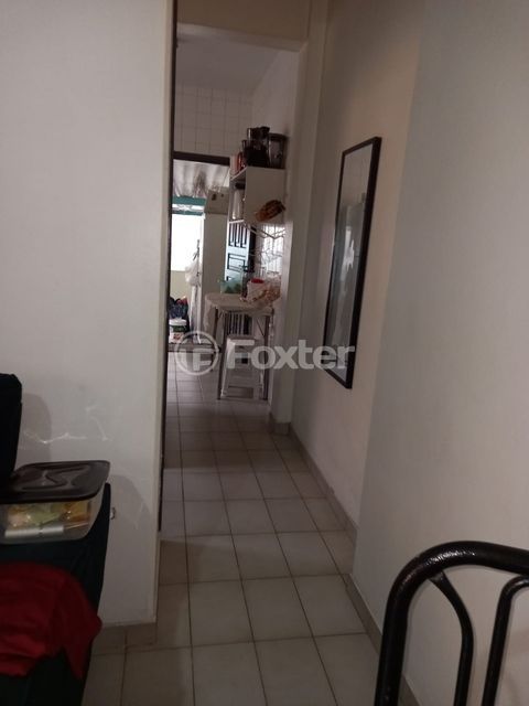 Image 5 - 945926
