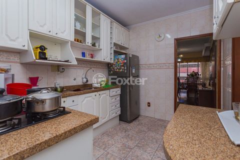 Image 1 - 946413