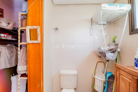 Image 41 - 946558