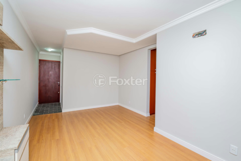 Image 7 - 946698