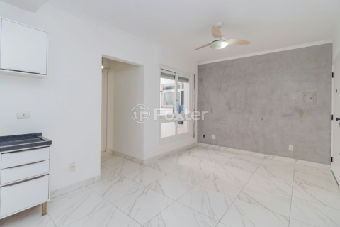 Image 3 - 946748
