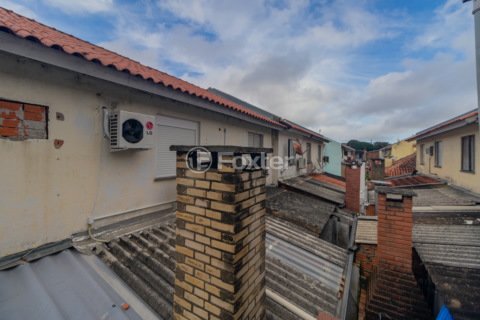 Image 35 - 946749