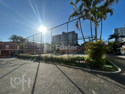 Image 7 - 946867