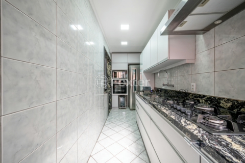 Image 33 - 947614