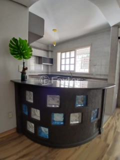 Image 6 - 947656
